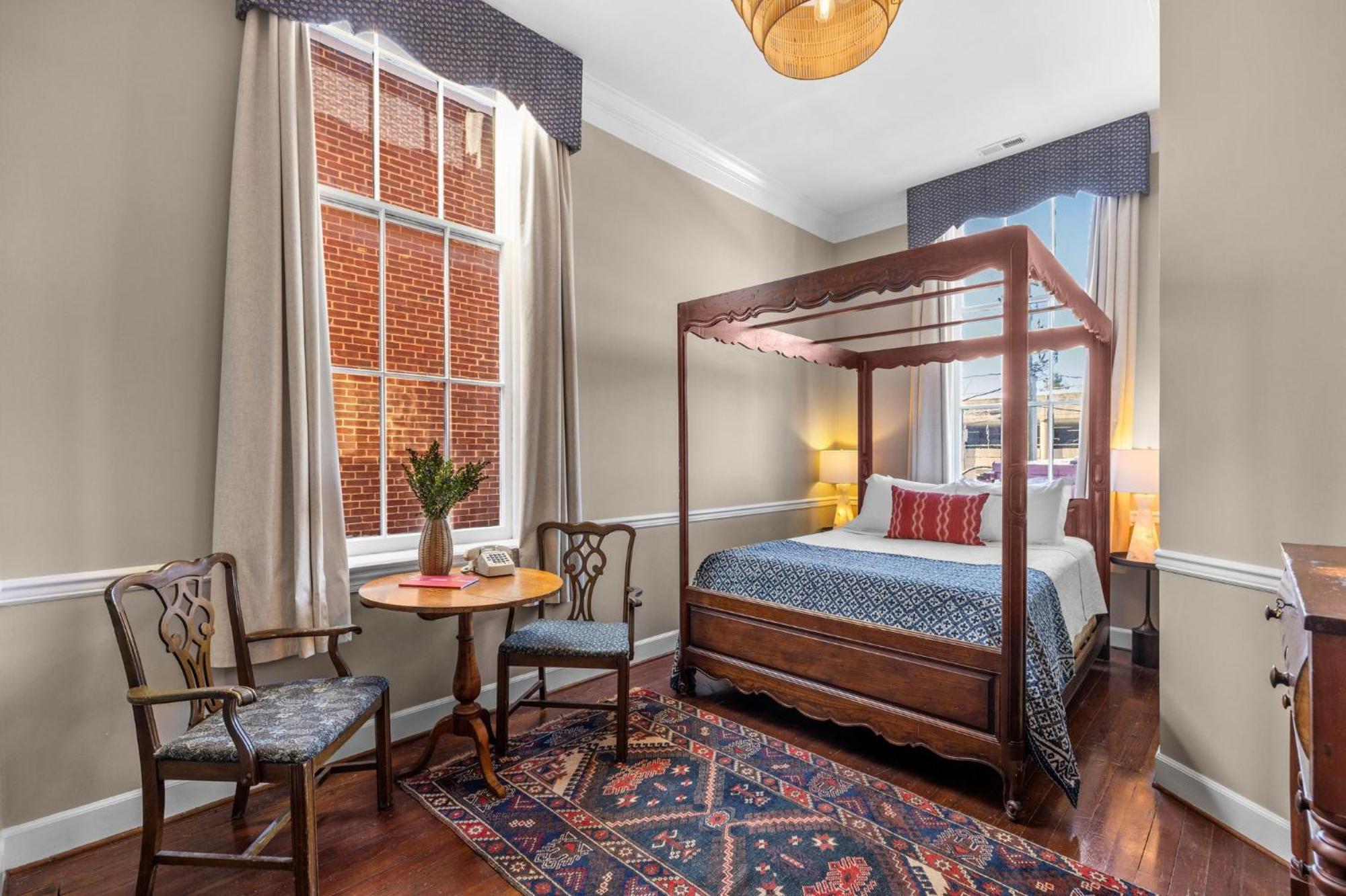 Leesburg Colonial Inn Extérieur photo