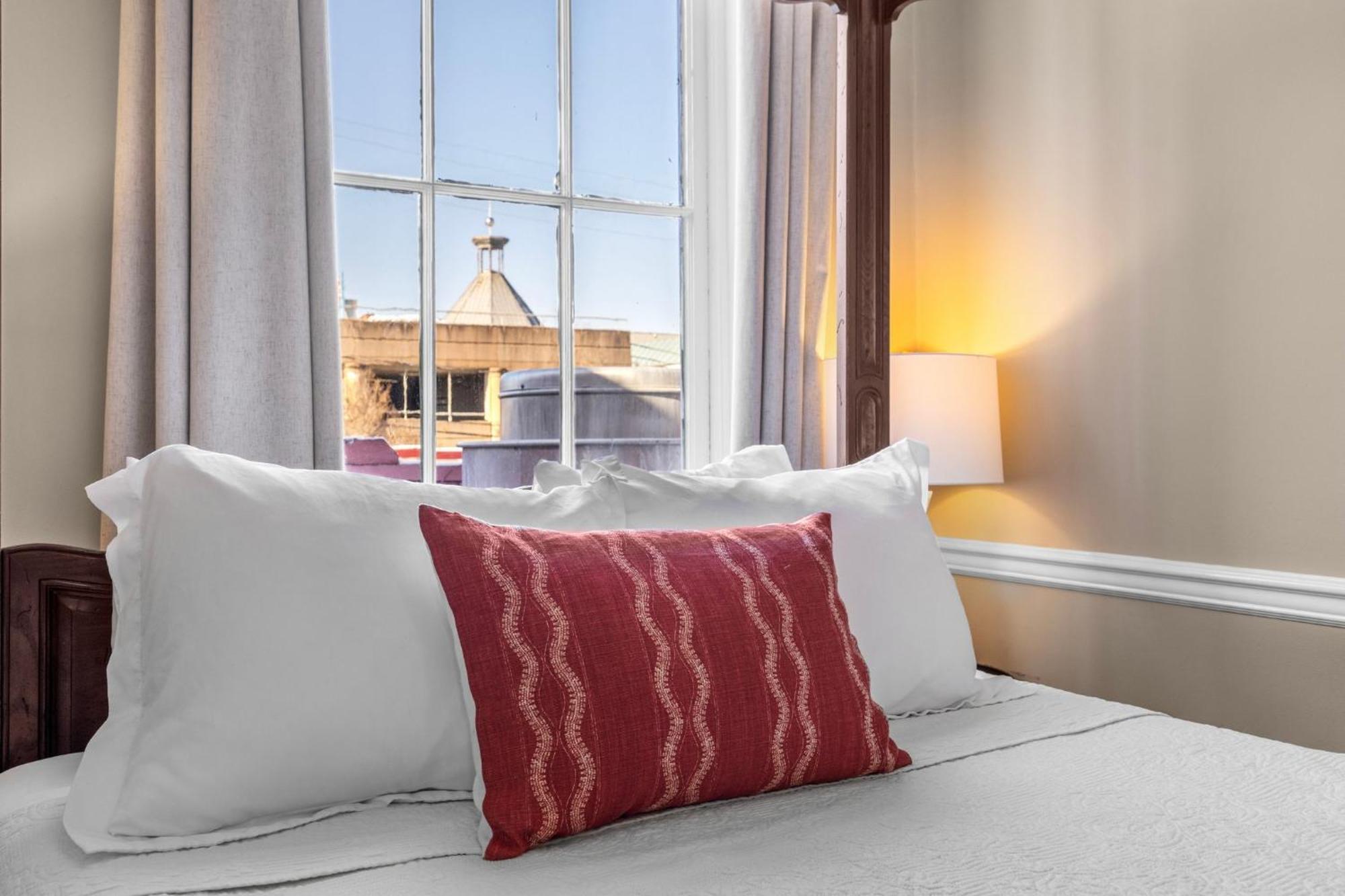 Leesburg Colonial Inn Extérieur photo